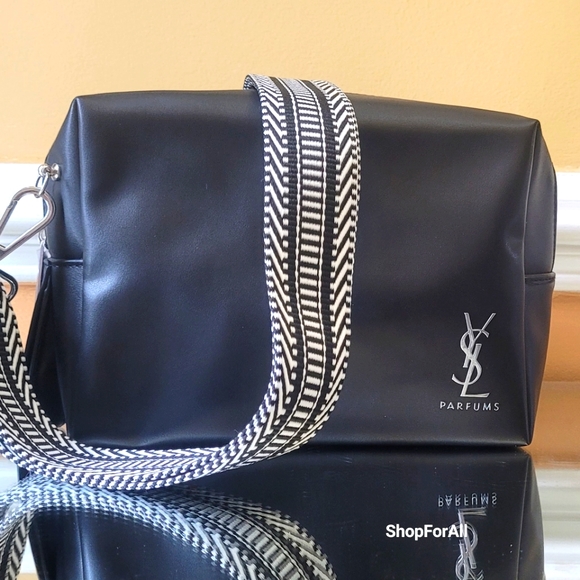 Yves Saint Laurent Handbags - Yves Saint Laurencase convertible in too bag